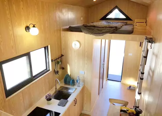 AU/US/NZ Standard Prefabricated Light Steel Tiny House On Wheels With Trailer Wholesale