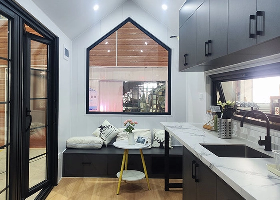 Australia Project Site Luxury Prefab Tiny House On Wheels With 10mm MDF Flooring