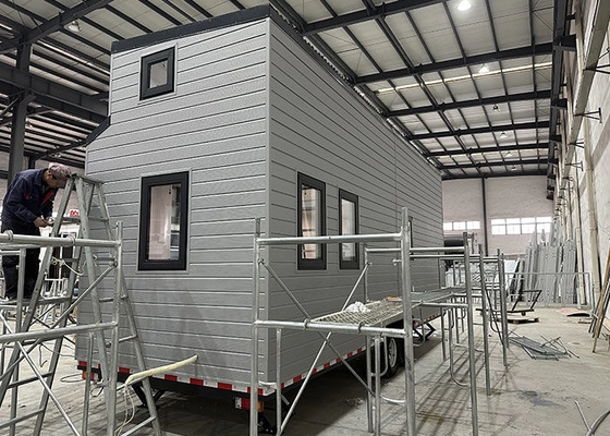 Light Steel Prefab Tiny House With Metal PU Sandwich Panel Wall And Trailer