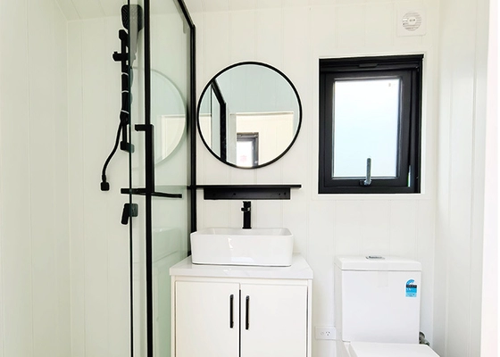 Modular Mobile Home Tiny House On Wheels With Prefabricated Steel Structure 2350*8000mm