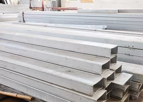 Truss System Prefab House: Light Steel Frame with PU Insulation Sandwich Panel for Efficient and Sustainable Living