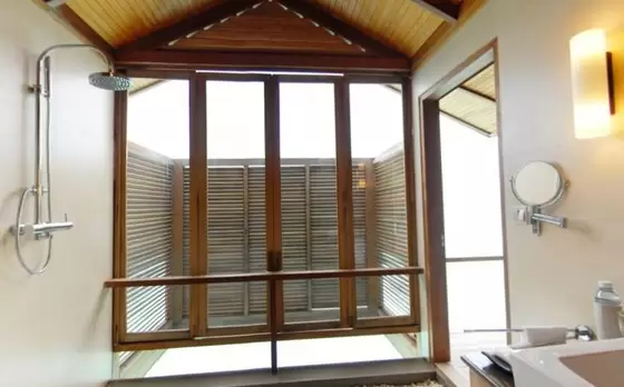 Light Steel White Prefab Bali Bungalow / Medhufushi Island Resort Beach Overwater Bungalow