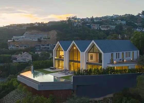 Prefab Kit Home With Steel Structure Prefab Villa Cheerful House With PVC Ceiling Panel