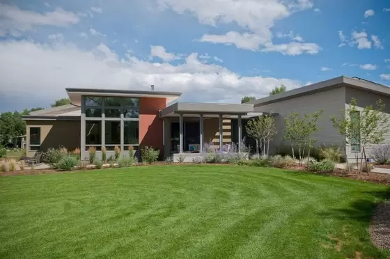 Modular deluxe bungalow residence, Bungalow House With Big Window