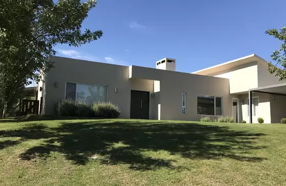 Prefabricated Light Steel Villas House Quickly To Assemble On Site