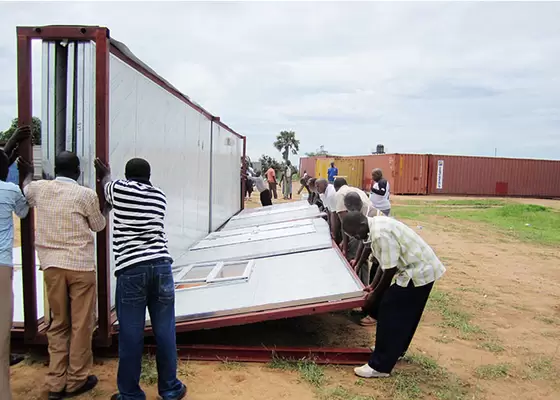 Prefab EPS Sandwich Panel Portable Emergency Shelter mobile house cheap